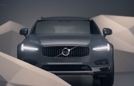 تعرف على أنظمة سيارة فولفو الجديدة V90 Cross Country 