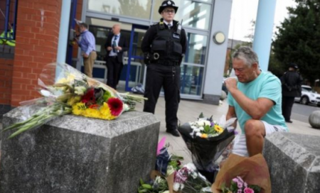 Cop shot dead at Croydon Custody Center 
