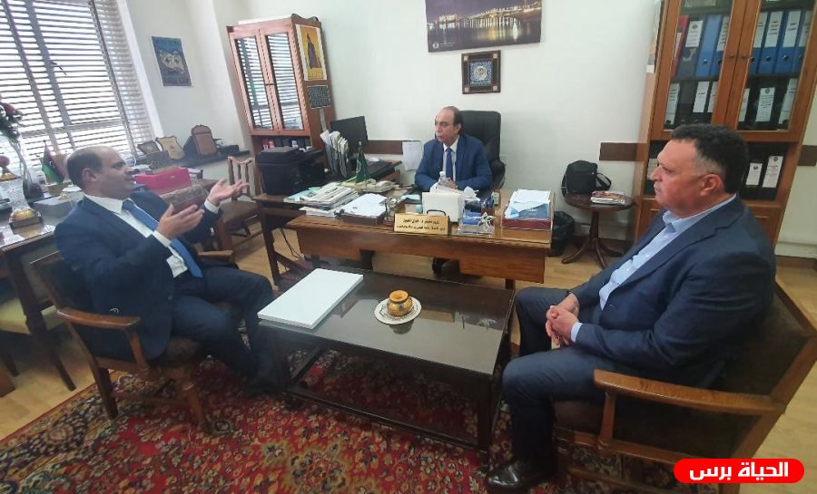 وفد إعلامي يطلع مسؤولين بالجامعة العربية على انتهاكات الاحتلال بحق الإعلام