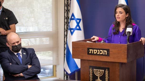 شاكيد: الرئيس عباس ليس شريكا للسلام