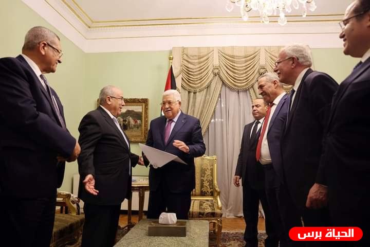 الرئيس عباس يتسلم دعوة لحضور القمة العربية