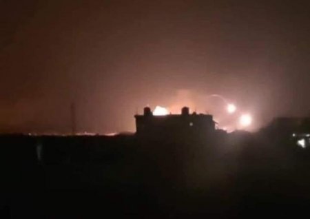 غارات إسرائيلية تستهدف مطار الشعيرات في حمص 