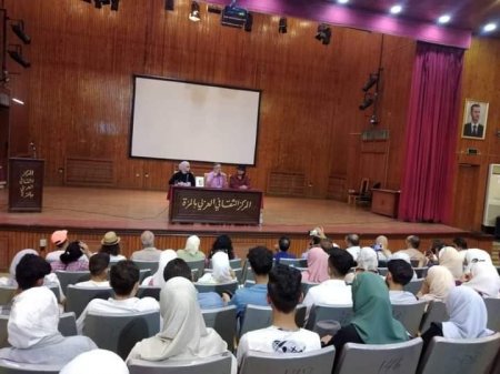 مجلّد “ثلاث مسرحيات” حول معاناة الإنسان وآماله المجهضة