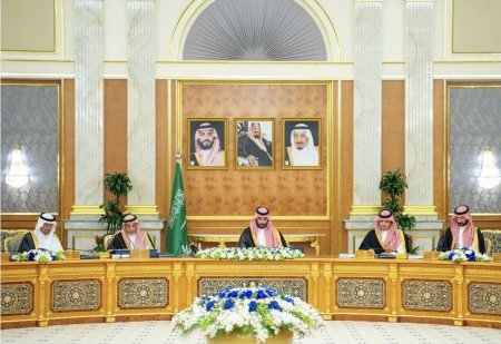 السعودية تتحرك لتفعيل «اتفاق مكة» وتعزيز التعاون الدفاعي مع تركيا وباكستان