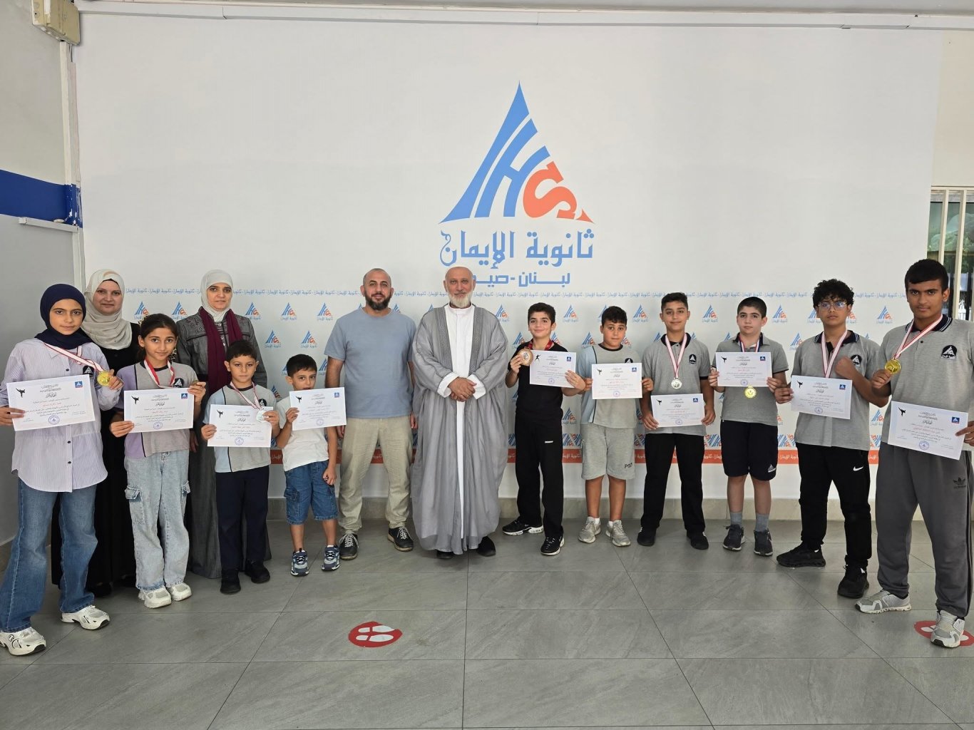 مدارس الإيمان تحتفي بطلابها وطالباتها المتألّقين في البطولات الرياضية