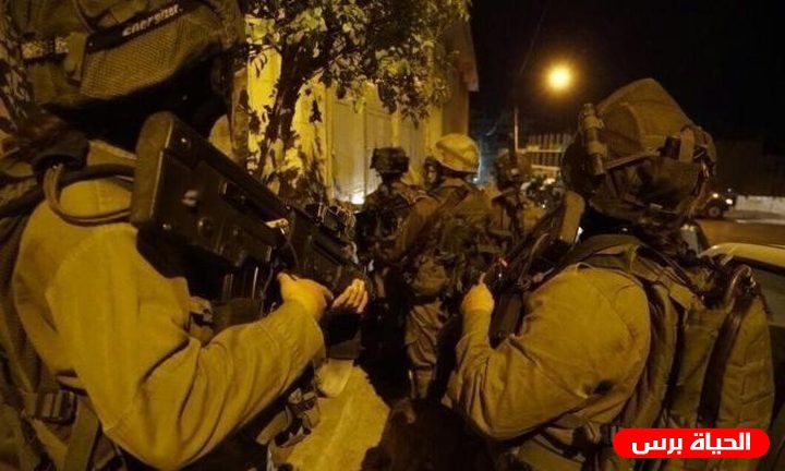 الاحتلال يعتقل شابا من ذوي الاحتياجات الخاصة في قلقيلية