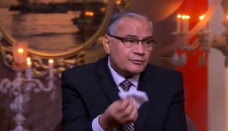 فتوى الهلالي : يجوز الوضوء بمنديل مبلل والغسل بقطعة ثلج