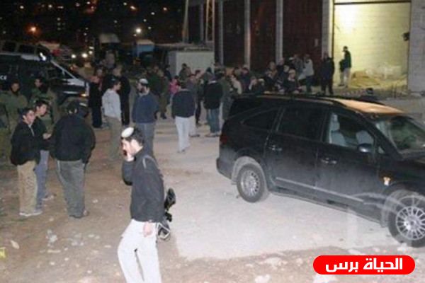 مستوطنون يهاجمون مركبات المواطنين قرب جينصافوط