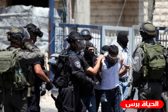 الاحتلال يعتقل شقيقين من العيسوية وثالث من أبو ديس
