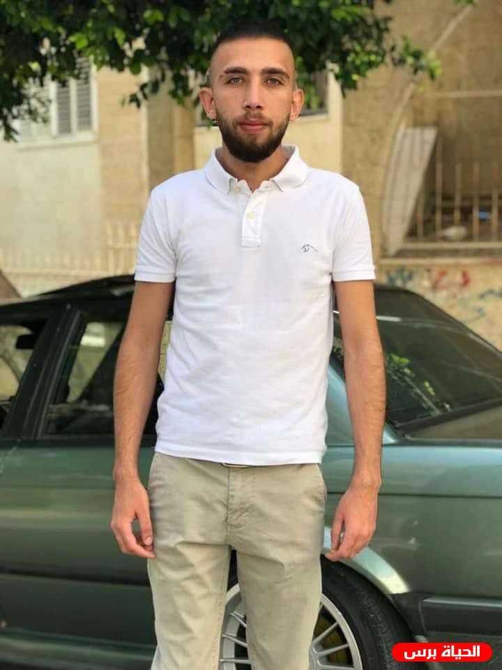 الرئيس يهاتف والد الشاب الشايب معزيا بوفاته