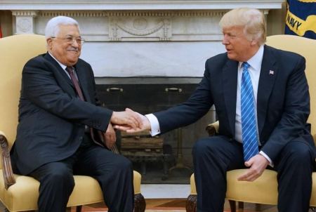 Erekat: President Abbas wishes US President Trump, First Lady speedy and full recovery