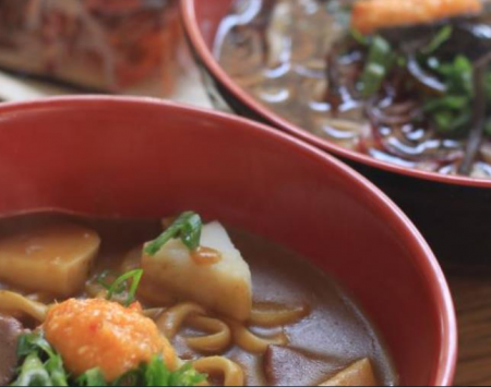 صحن معكرونة يقتل 9 أشخاص من عائلة واحدة