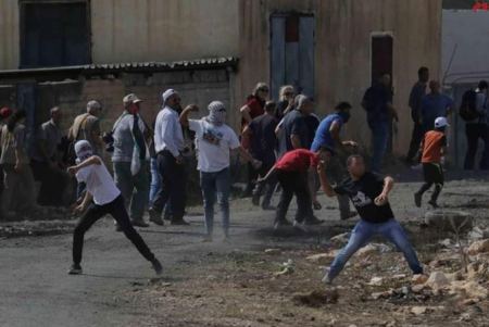 Occupation forces injure five Palestinians in Kafr Qaddum