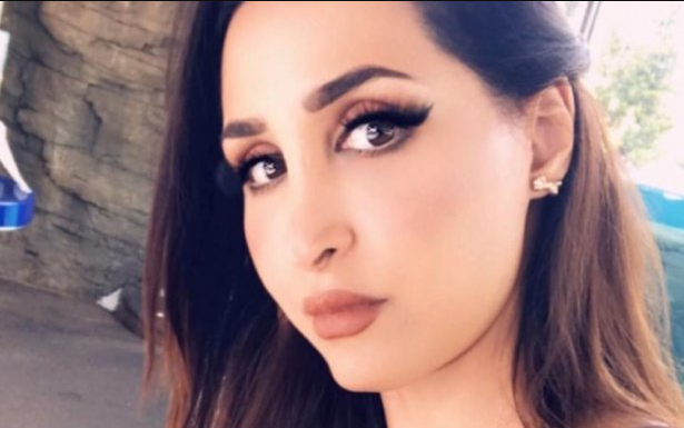 هند القحطاني تستعرض جسدها والبعض يتهمها بالكذب