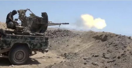 غارات جوية ومواجهات دامية غربي تعز.. والحوثيون يقتحمون منازل في صبر الموادم