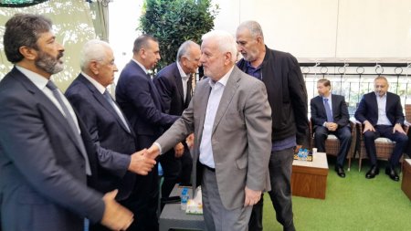 ابو العردات يعزي بالراحل أحمد دنش