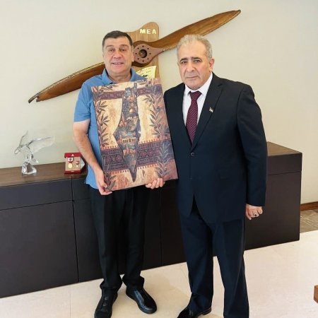 السفير الأسعد يلتقي رئيس مجلس إدارة طيران الشرق الأوسط محمد الحوت