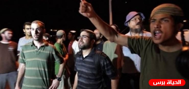 مستوطنون يحتشدون قرب بلدة تقوع في بيت لحم