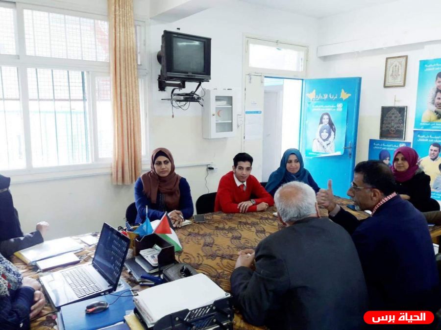 اللجنة الشعبية للاجئين مخيم البريج تزور مركز البرامج النسائية بالمخيم.