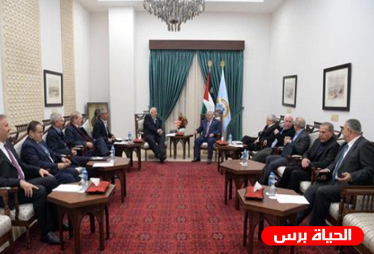 الرئيس عباس يستقبل حنا ناصر ويستلم رد حماس