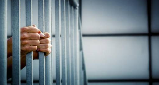 الأسير محمد حسين يدخل عامه الـ 17 في سجون الإحتلال