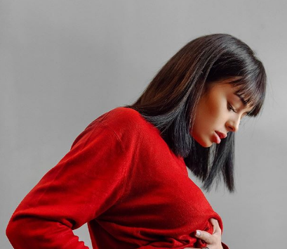 عائشة عطية .. فنانة تونسية تحذر الفتيات من الحمل دون زواج