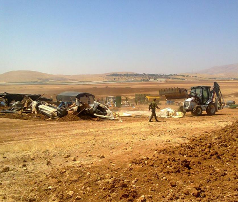 الاحتلال يهدم منشأة سكنية في سهل البقيعة بالأغوار الشمالية