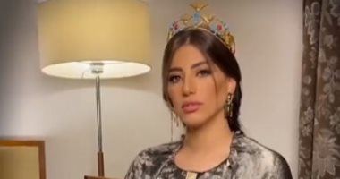 صور هايدي موسى مقدمة ترانيم حتشبسوت في طريق الكباش