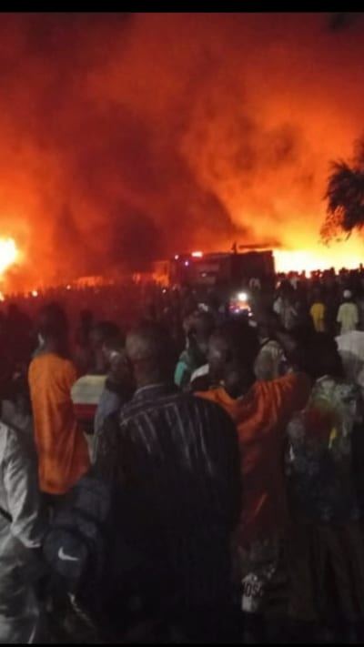 مصرع العشرات بانفجار صهريج وقود في سيراليون