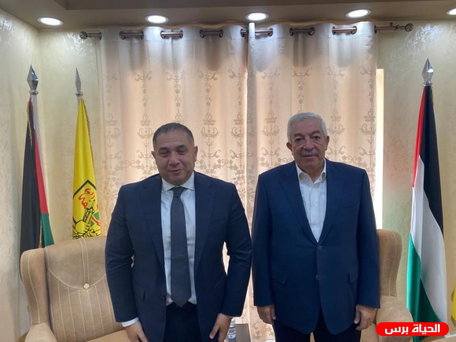 العالول يلتقي السفير المصري ويطلعه على آخر التطورات السياسية