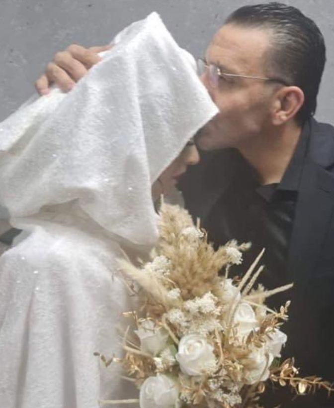 فيديو عدنان غيث يودع ابنته ولا يتمكن من حضور حفل زفافها