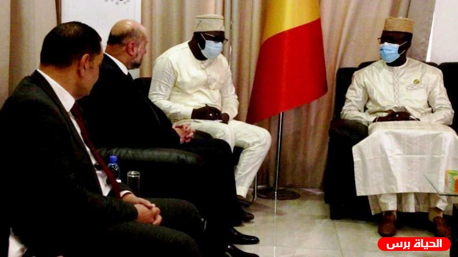 الهباش يطلع رئيس البرلمان الانتقالي في مالي على الأوضاع الفلسطينية