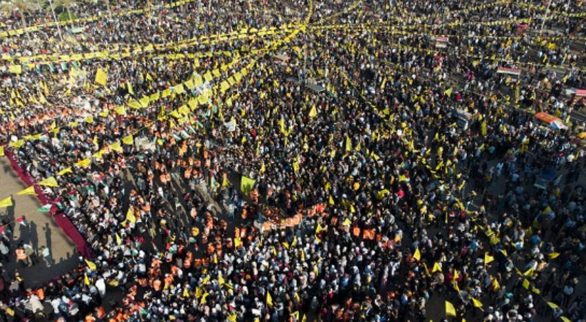 مئات الآلاف يشاركون في مهرجان احياء ذكرى الشهيد ياسر عرفات في غزة