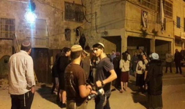 مستوطنون يعتدون على فلسطينيين في بلدة تقوع