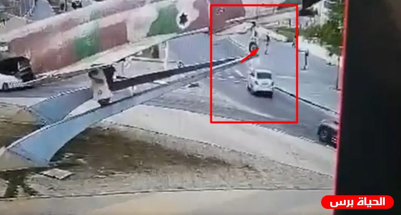 الاحتلال يعتقل مواطن في بئر السبع بحجة تنفيذ عملية دهس