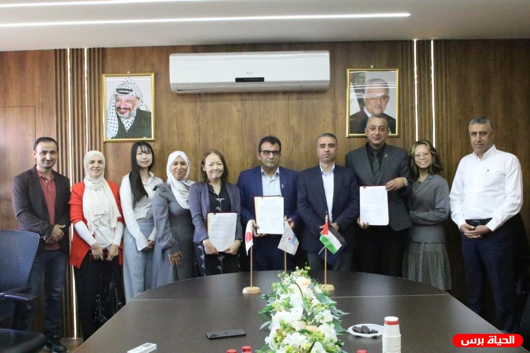 توقيع محضر مشاورات مشروع