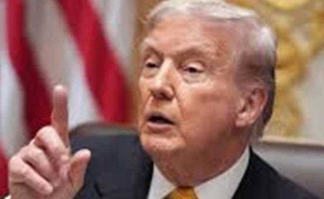 ترامب يعلن إنهاء الإغلاق الحكومي رسميًا بعد 43 يومًا من الشلل الإداري