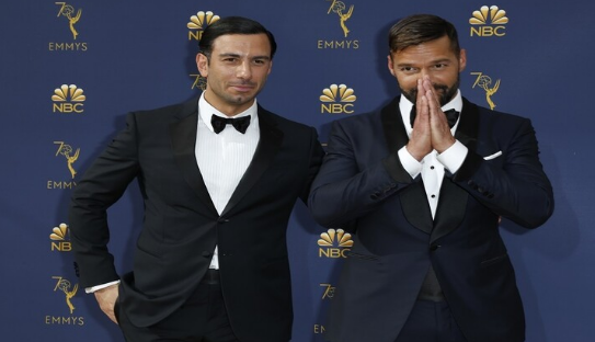 ريكي مارتن المتزوج مثلياً من سوري يكشف عن صورة إبنتهما الجديدة