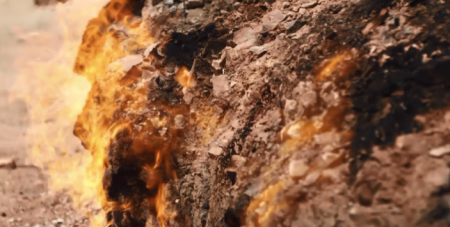 تعرف على النار التي لم تنطفئ منذ 4 آلاف عام