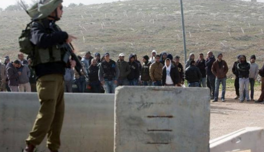 39 ألف عامل فلسطيني يتوجهون لأماكن عملهم داخل الخط الأخضر