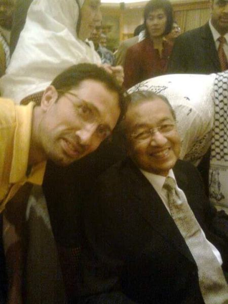 ماذا قال لي مهاتير محمد بقلم: د. فهمي شراب