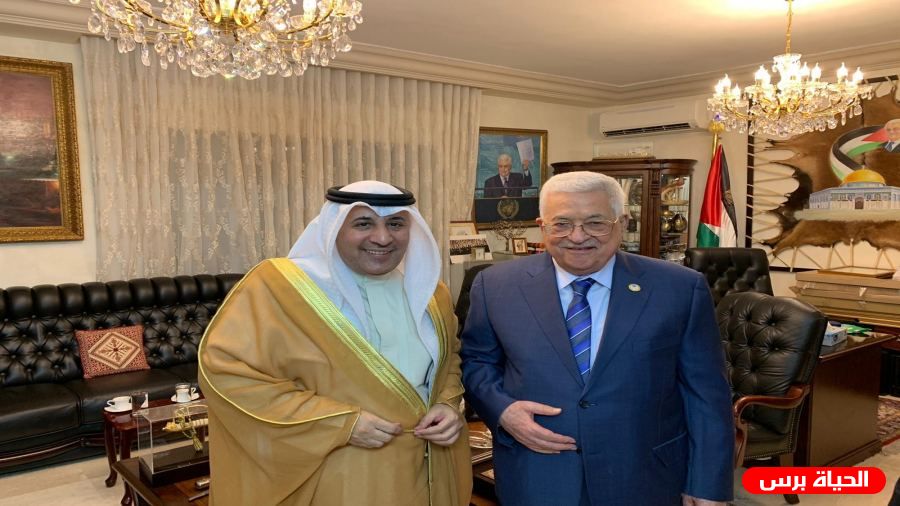 الرئيس يتقبل أوراق اعتماد سفير الكويت غير المقيم لدى فلسطين