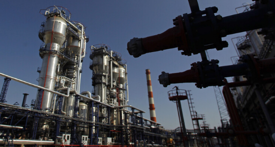 اتفاق روسي مصري على إستخراج النفط من حقلين في خليج السويس