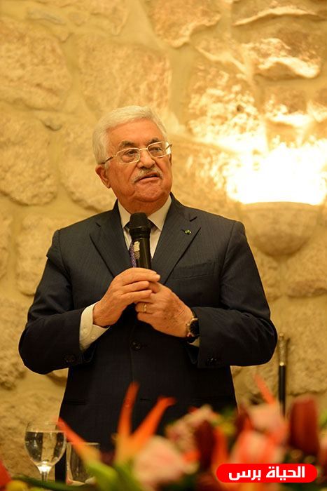 الرئيس يفتتح أكبر مجسم للسيد المسيح في العالم مصنوع من خشب الزيتون
