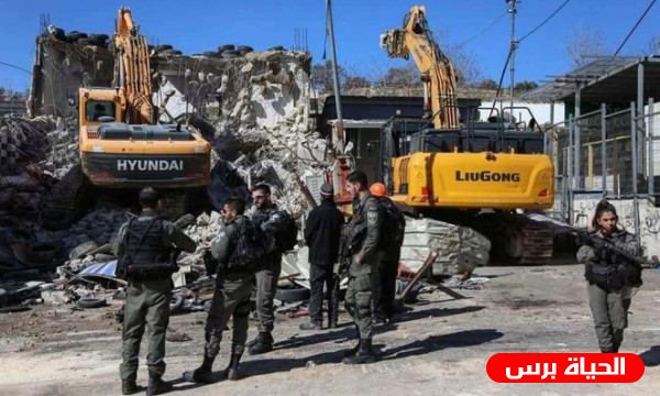 الاحتلال يهدم منزلا من طابقين في العيسوية