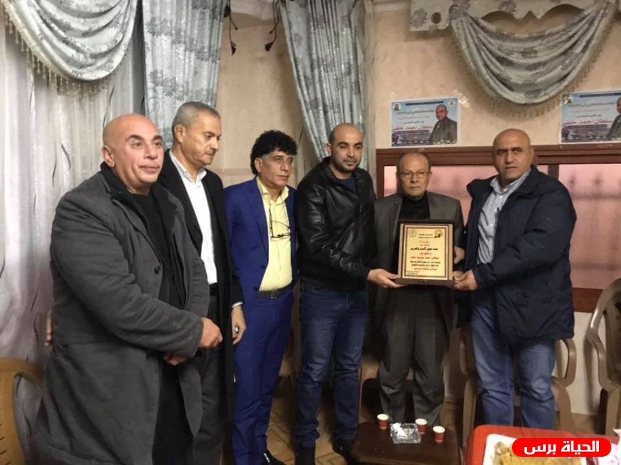 جنين: أبو بكر والرجوب يكرمان المحررين أبو صويص وزيود وخلوف