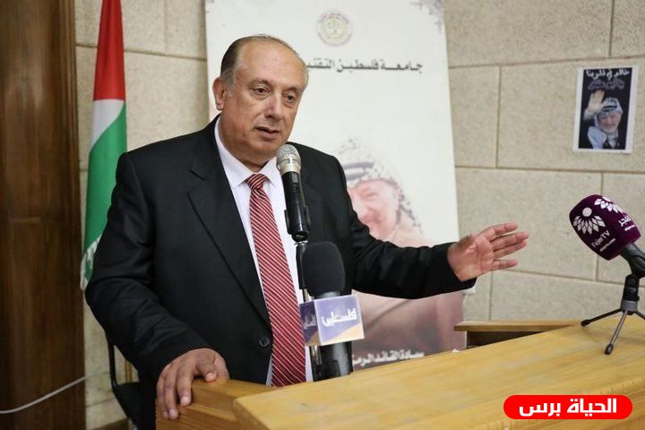 أبو مويس: أغلقنا برامج لا توائم السوق وخطتنا الانتقال إلى عالم الرقمنة