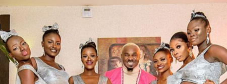 مشهور نيجيري يكشف عن نسائه الـ6 الحوامل