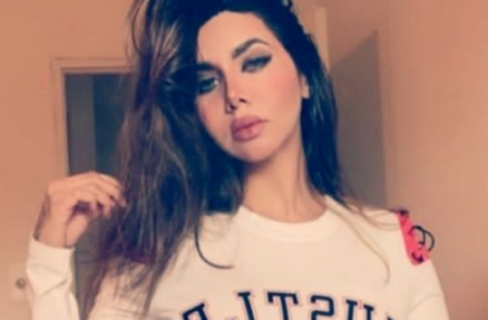 موديل جيجي "باربي نجد" بظهور جريء جداً جداً