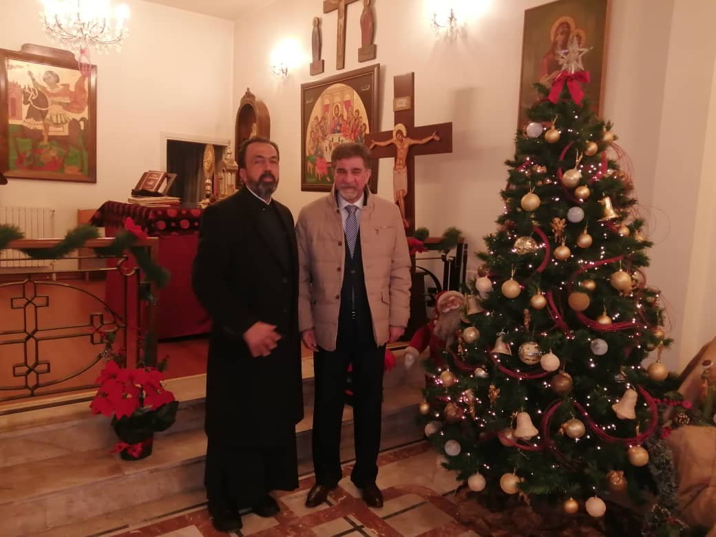 السفير عبد الهادي يضيئ شجرة عيد الميلاد لكنيسة القديس ديمتريوس للروم الأرثوذكس